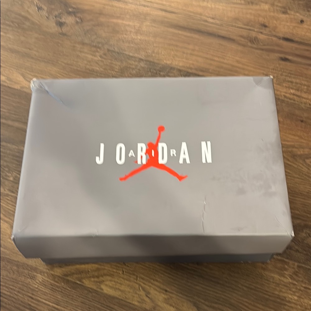 Jordan Kids Sneakers 6.5 Y Gray - Picture 2 of 11